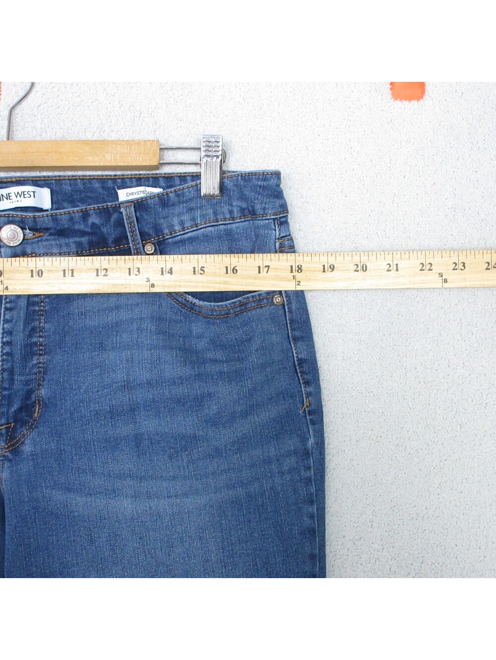Nine West Chrystie Capri Jeans Women’s Size 14 Blue Stretch Denim Mid Rise 36x24 - Picture 3 of 12